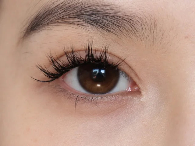 Soft Trap lashes on a real eye